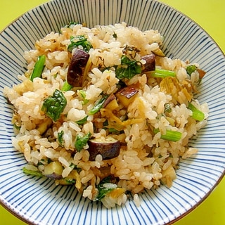 茄子と高菜ほうれん草のチャーハン